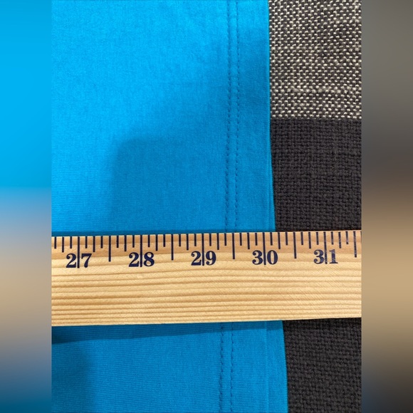 Disney Winnie the Pooh & Tigger Embroidered T shirt - Large - Picture 7 of 7